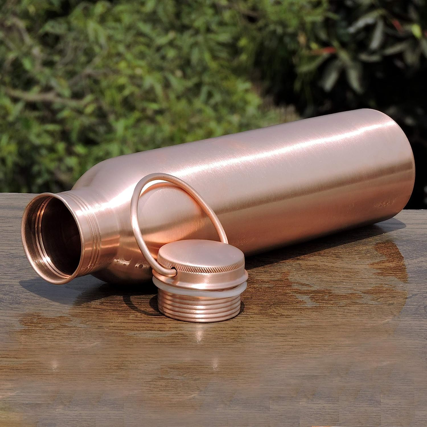 Healthgoodsau - Pure Copper (99.74%) Copper Water Bottle Matte Finish with Handle 600 Ml (20.28 Fluid Ounce) | Seamless Leak-Proof Matte Finish Bottle with Handle image number 6