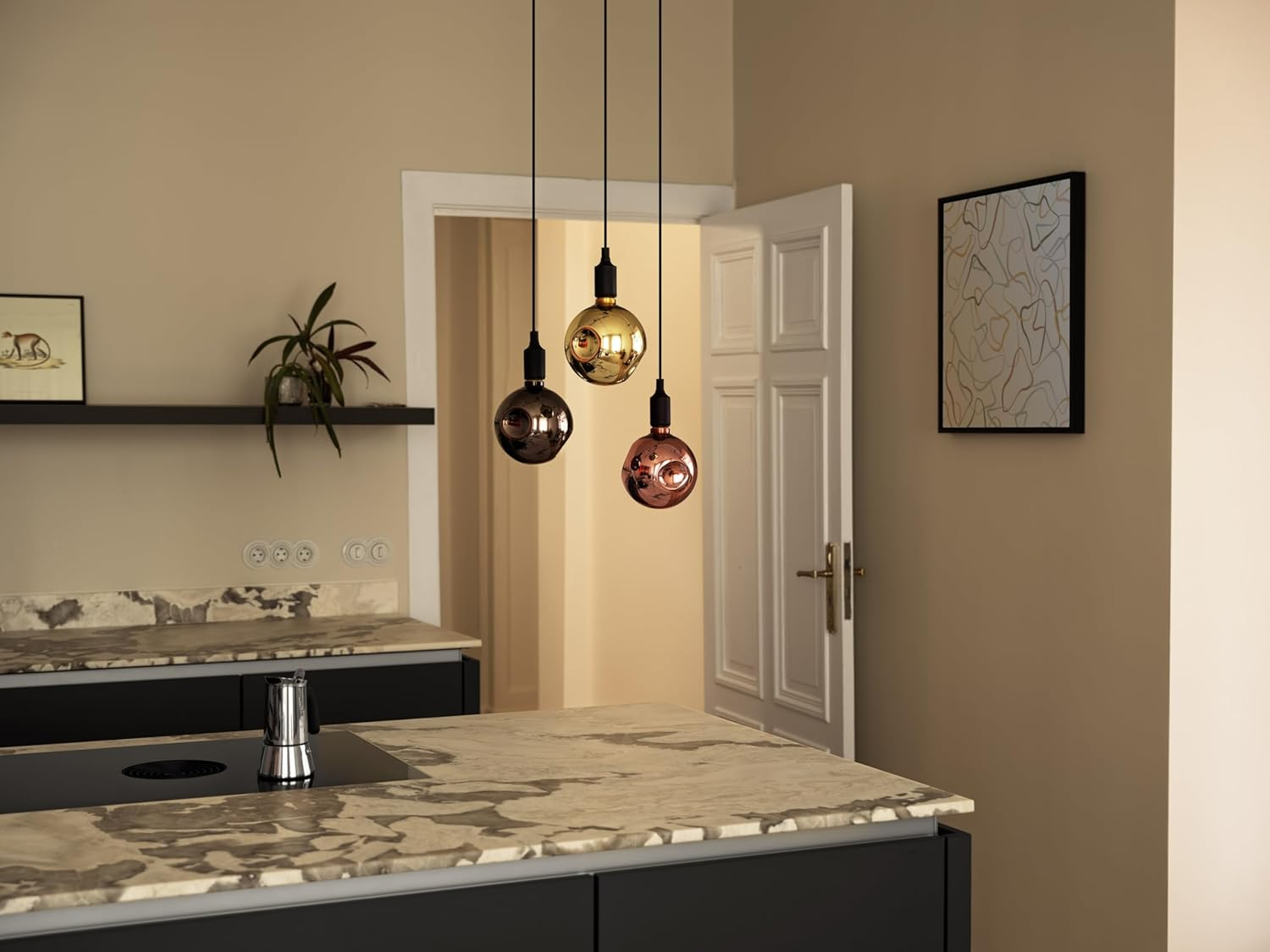 OSRAM Decorative LED Lamp in Electric Glass in Electric Glass Medium Gold image number 4