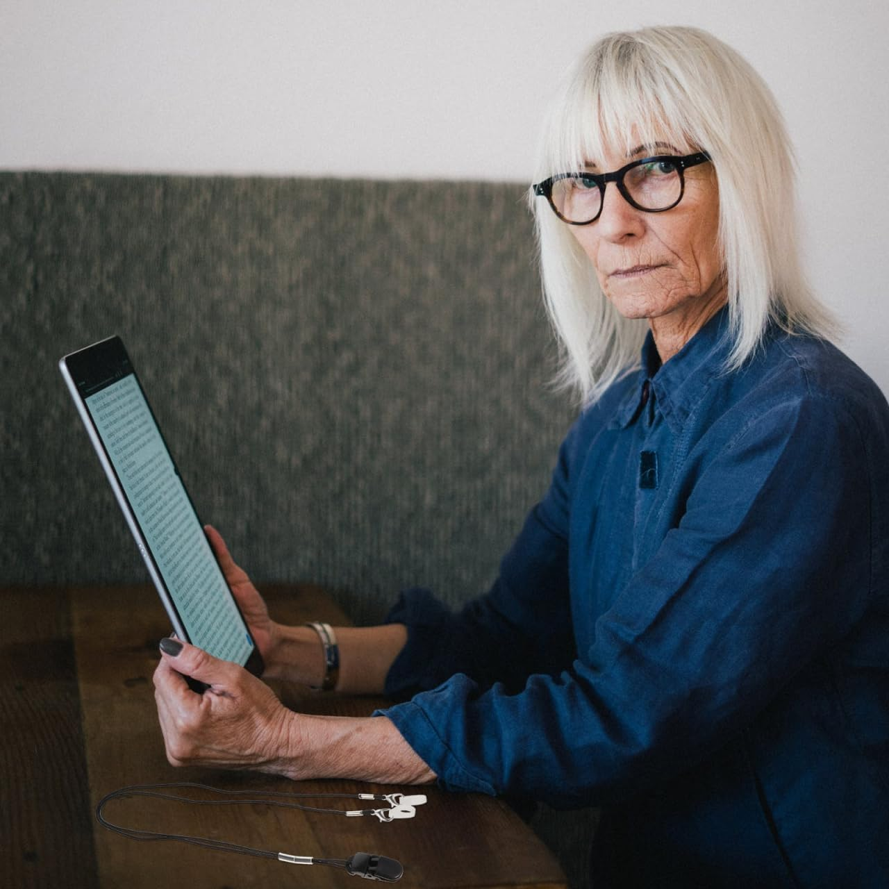 Ipetboom Hearing Aid Strap Protector, Adjustable Bte Hearing Aid Cord Cover Anti-Lossing Lanyard for Seniors Kids Comfortable Sweat-Resistant Accessory image number 4