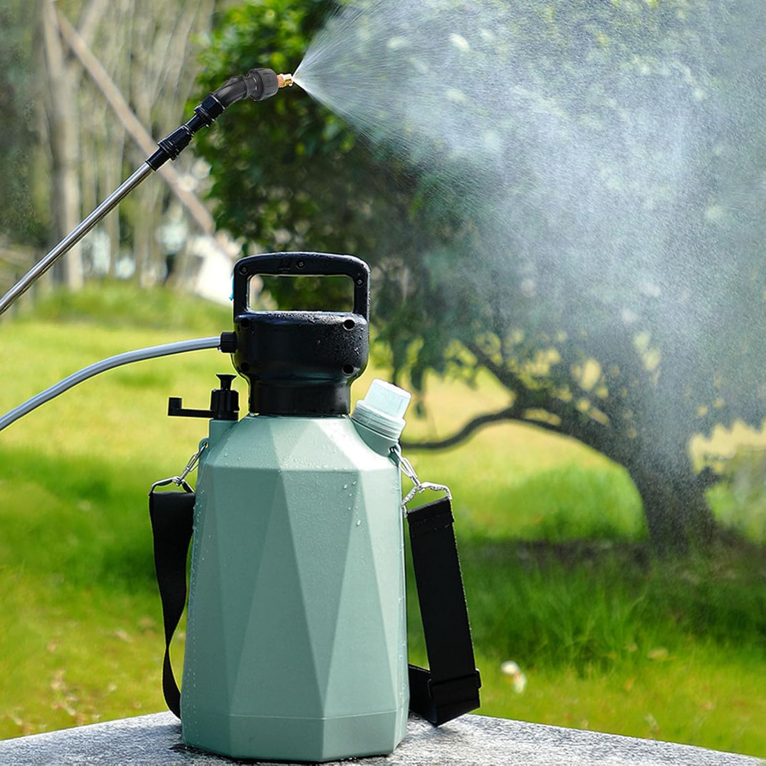 Electric Sprayer, 2000Mah Battery Powered Backpack Sprayer Garden Shape image number 1