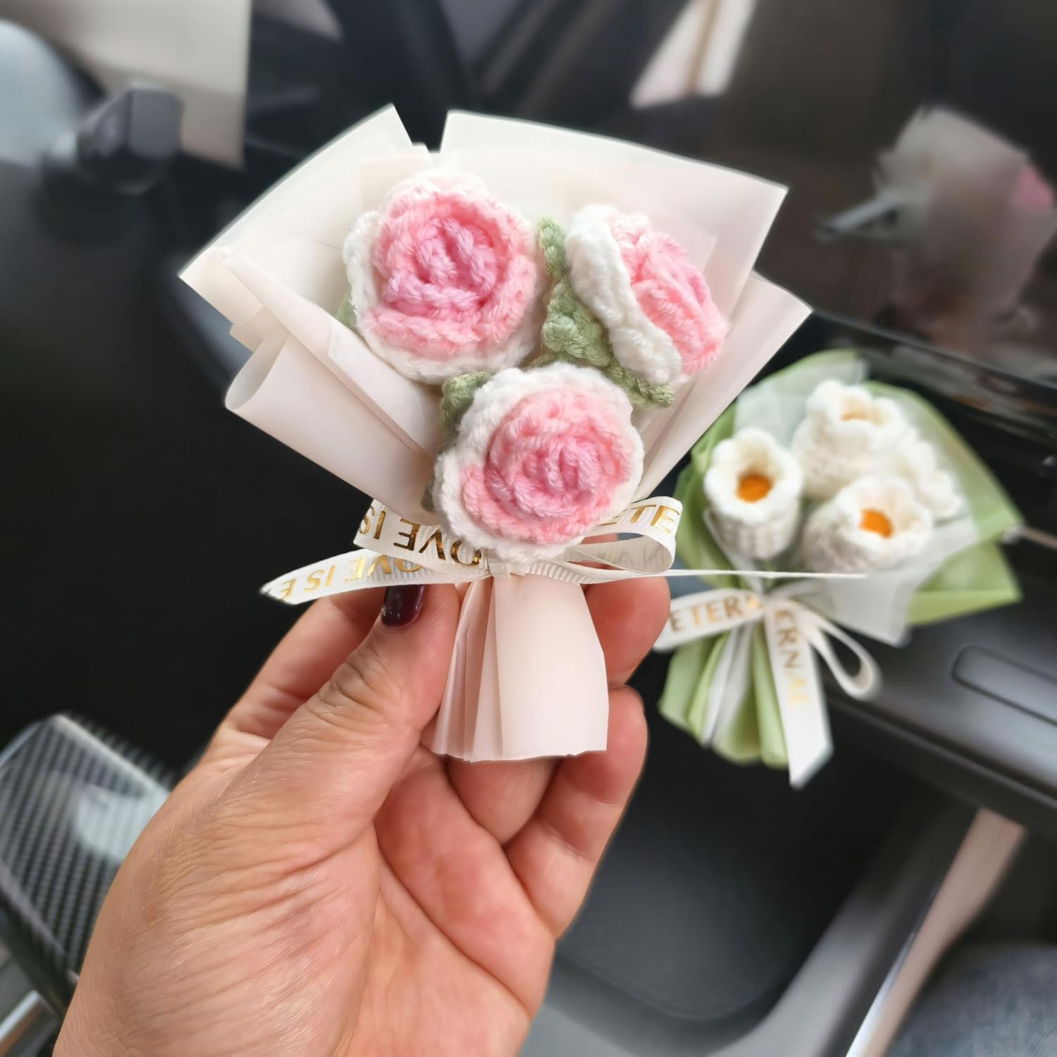 Handmade Pink Rose Car Vent Decor &ndash; Knitted Flower Bouquet, Elegant Gift Box, Perfect Car Interior Accessory for Women and Girls image number 2