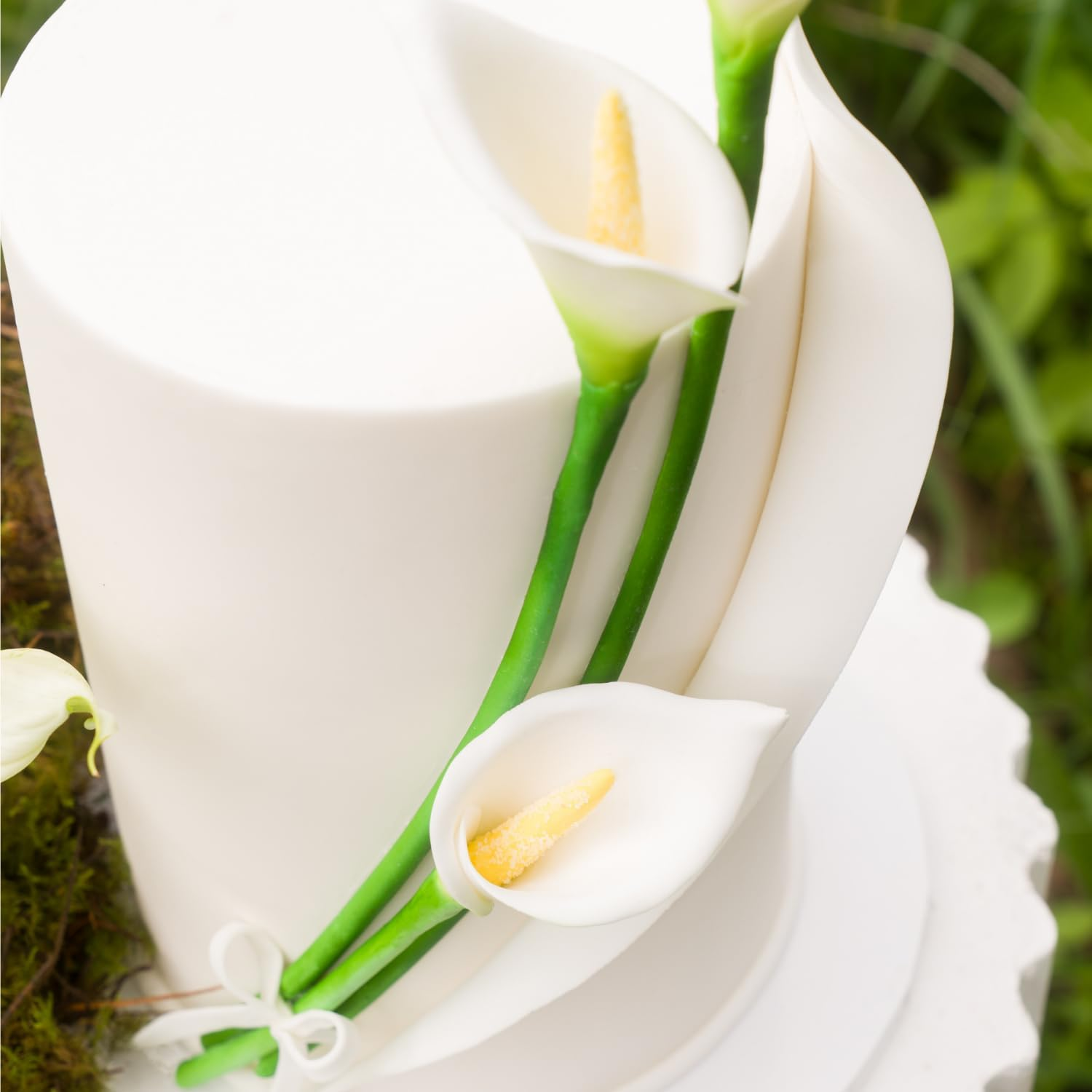 Colour Mill Decorators Dough Premium Ready to Roll Fondant White 250G image number 2