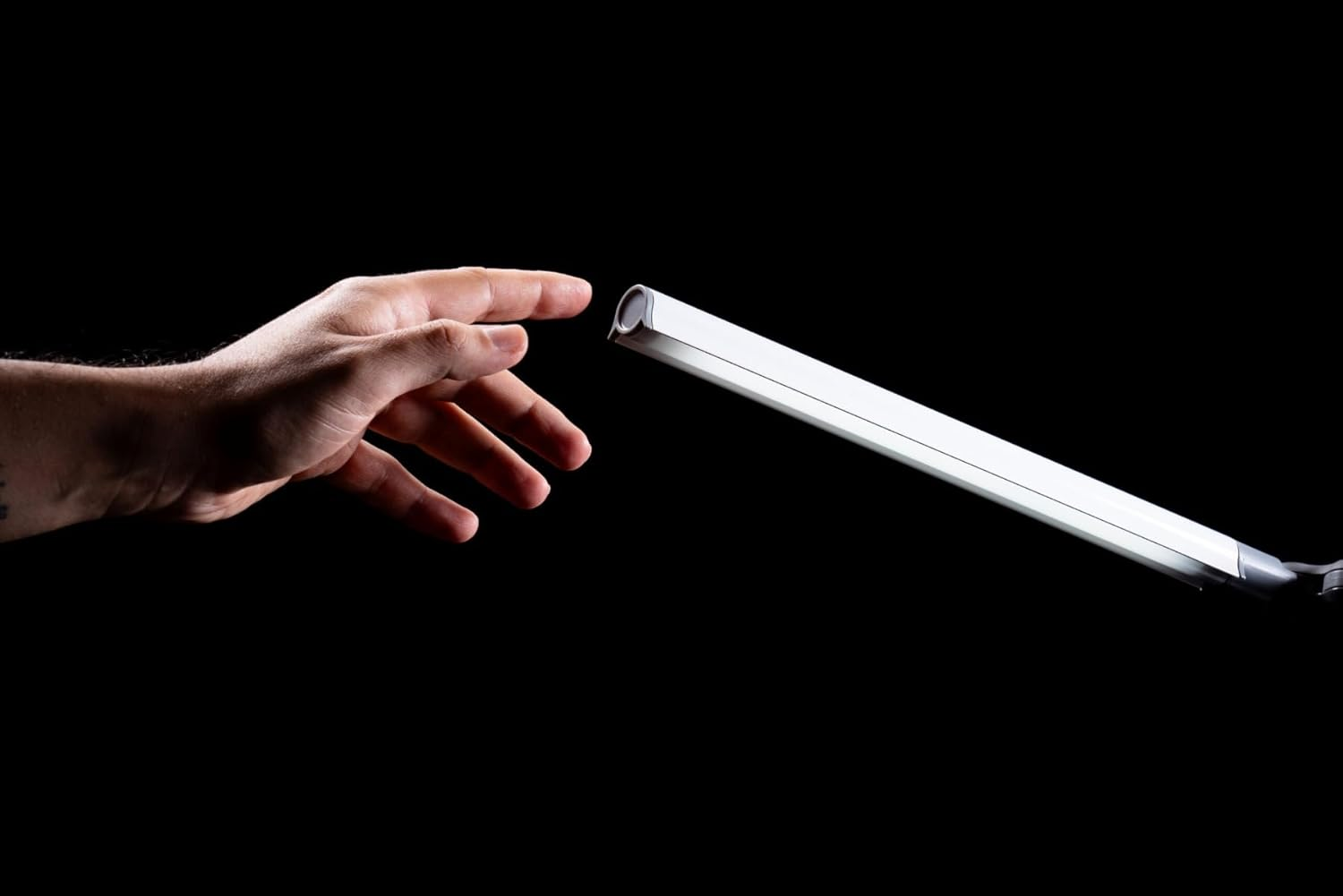 Daylight Duopro Dual Head LED Desk Lamp with Anti-Glare Shades, Adjustable Brightness and CRI 95+ for Accurate Color, Modern Design, Perfect for Home Office, Crafts image number 1