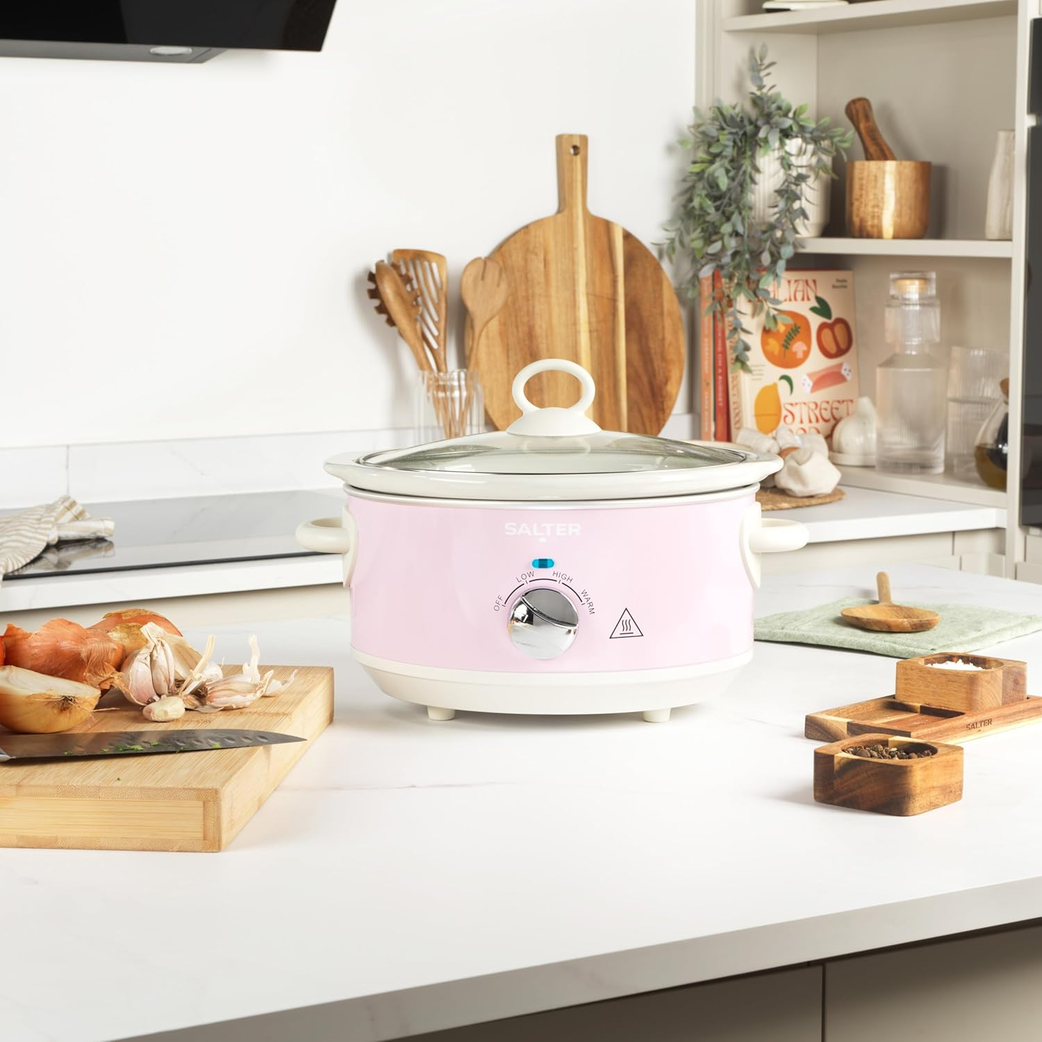 Salter Retro Pink 3.5L Slow Cooker - 3 Heat & Keep Warm Settings, Dishwasher Safe Ceramic Cooker, Tempered Glass Lid, Cold Touch Handles, Kitchen image number 3