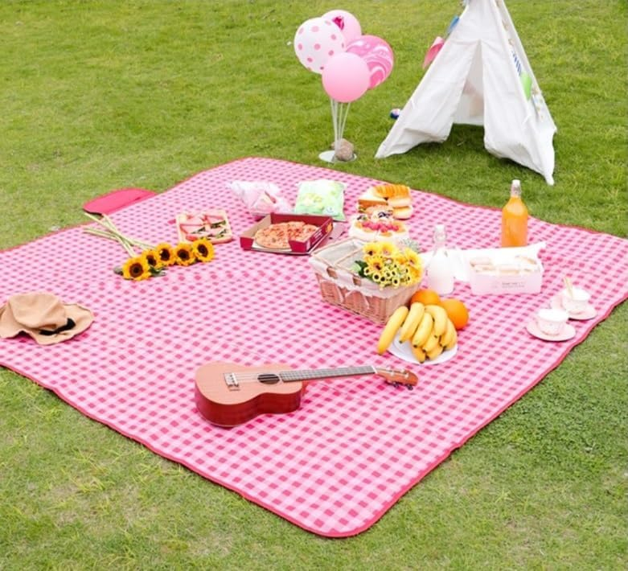 Picnic Blanket Waterproof Dirtproof Foldable in Large 150X200Cm. Cute Gingham Portable Compact Beach Blanket Outdoor Mat (Honey Yellow) image number 5
