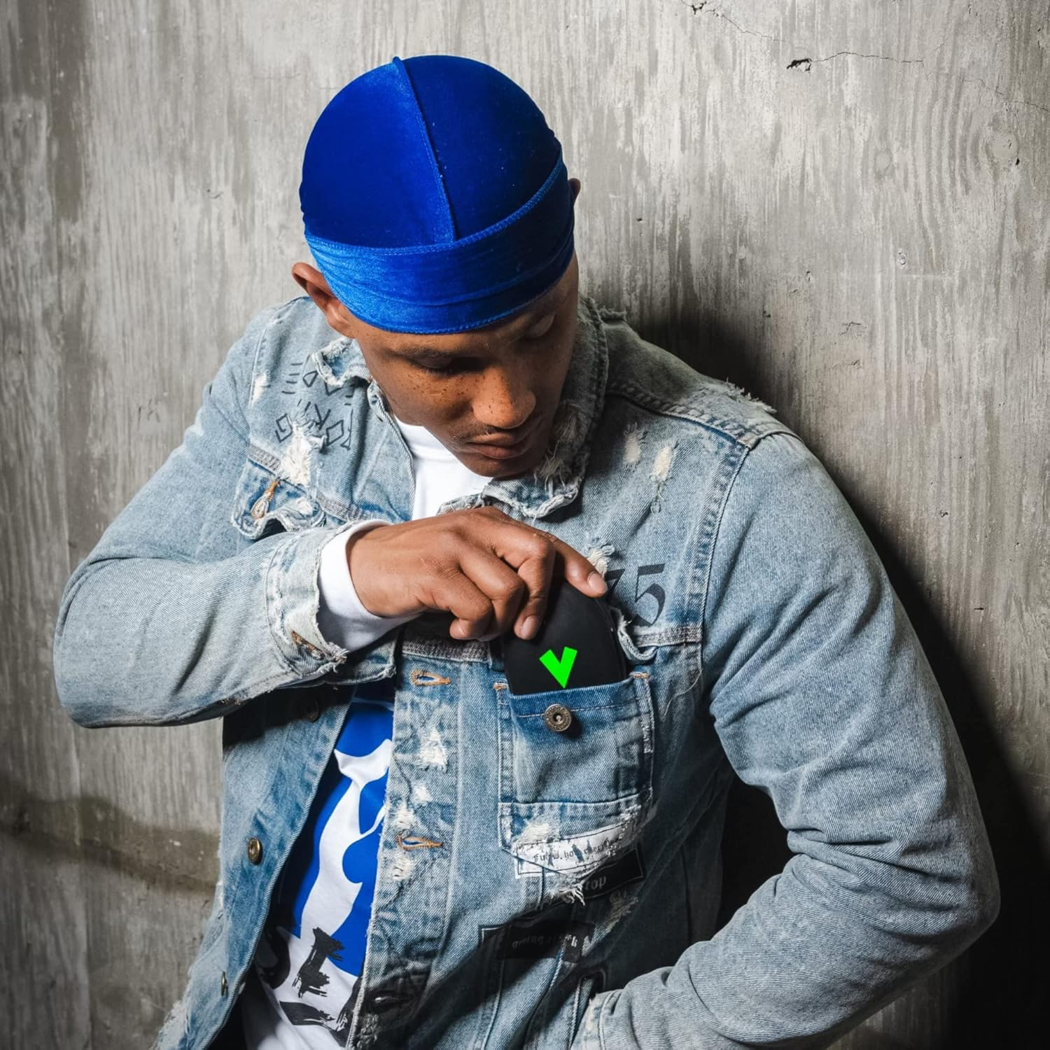 Veeta Superior Medium Wave Brush - Hair Brush for Men with 100% Synthetic Flex Bristles, Curved Design, and Protective Cover - Ideal for Short or Long Wavy Hair image number 6