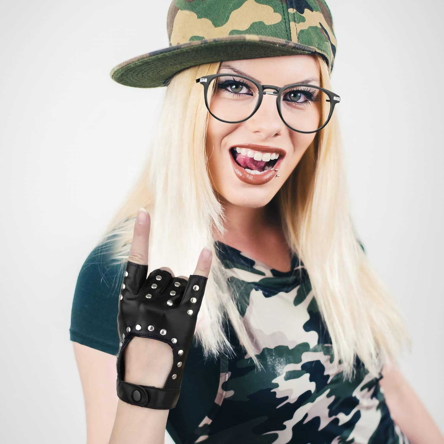 1 Pair Half Finger Leather Gloves, Stylish Fingerless Leather Gloves with Rivets Biker Punk Gloves for Halloween Women Girls Cosplay Performance (Black), Black, Medium image number 6