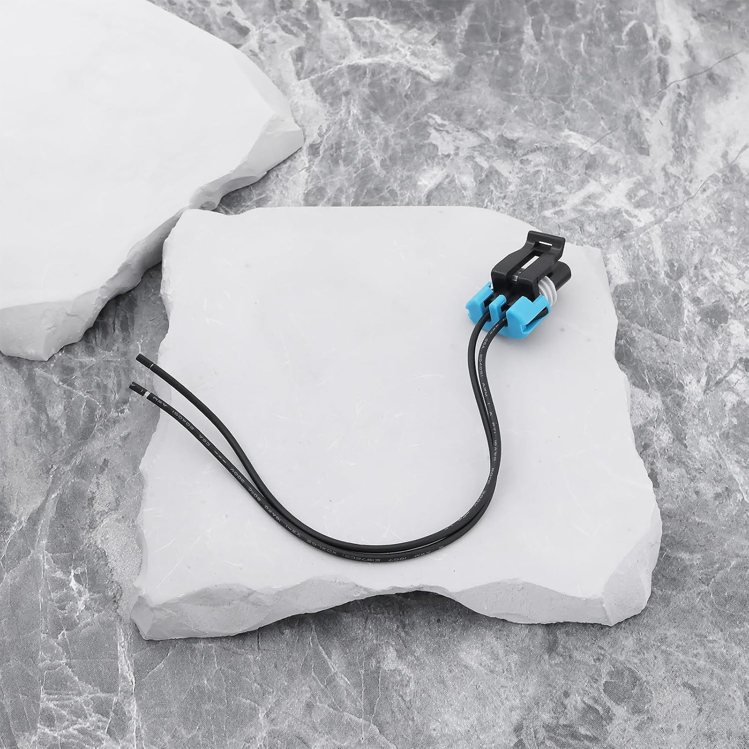 Emagtech 2Pcs Car Rear Number Plate Light Harness 2Pin Compatible with 03-10 Nissan Micra K12E image number 3