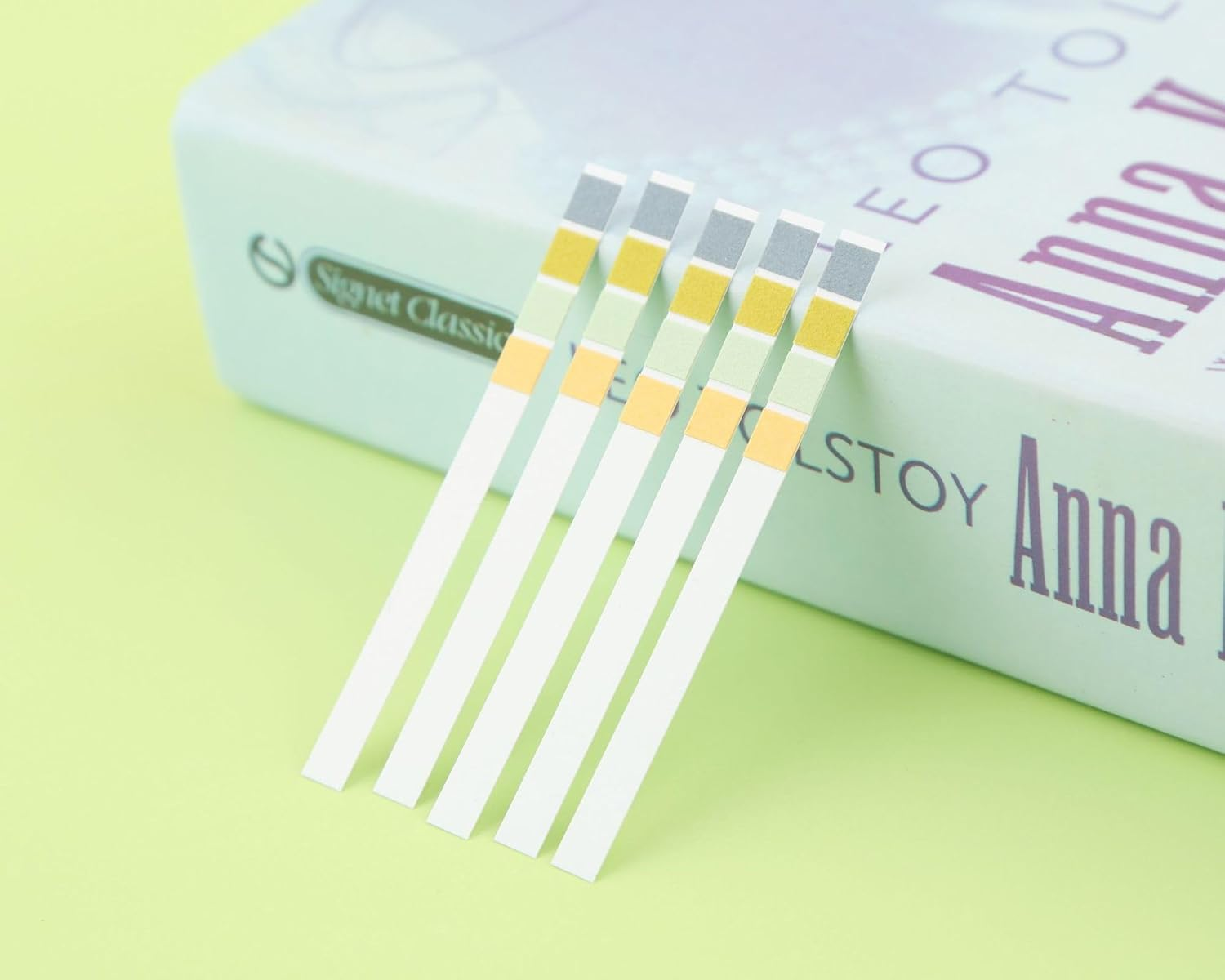 100PCS PH Test Strips Accurate Measurement for Cosmetics, Drinking Water, Soil Quick Results, Convenient Comparison with Box image number 4