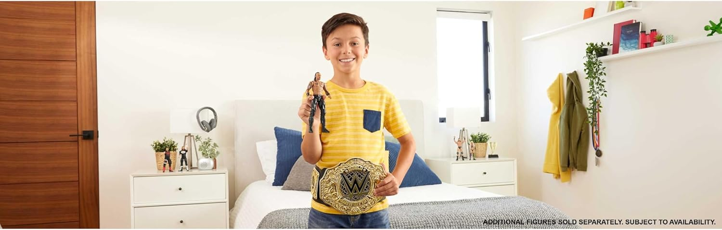 Mattel WWE Championship Role Play Title Belt with Adjustable Strap for Kids image number 4