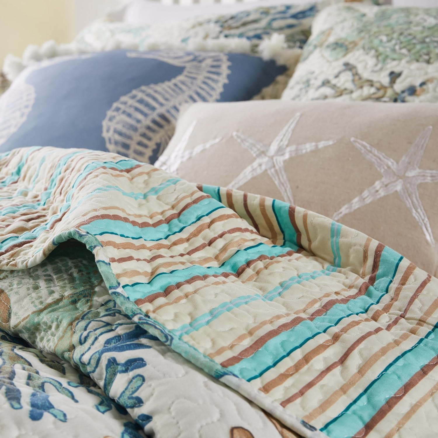 Barefoot Bungalow Atlantis Jade Quilt Set, 5-Piece King/Cal King, Jade image number 3