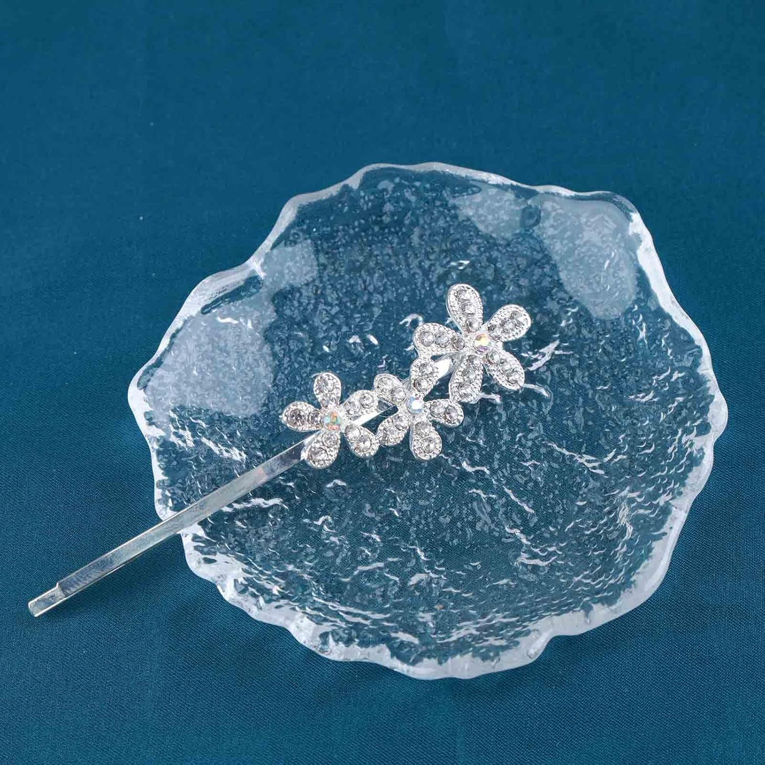 Yheakne Pearl Crystal Wedding Hair Clip Pin Shiny Rhinestone Hair Pins Barrette Bling Bridal Hairpin Silver Wedding Headwear Decorative Bobby Pins Crystal Head Clip Hair Accessories for Women image number 4