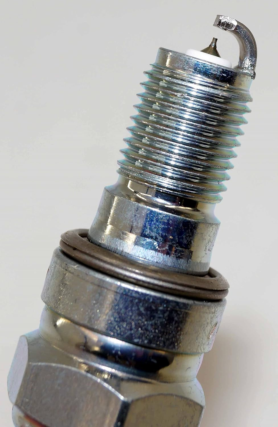 NGK IMR9C-9HES - Iridium Platinum Spark Plug - 4-Pack/-- image number 4