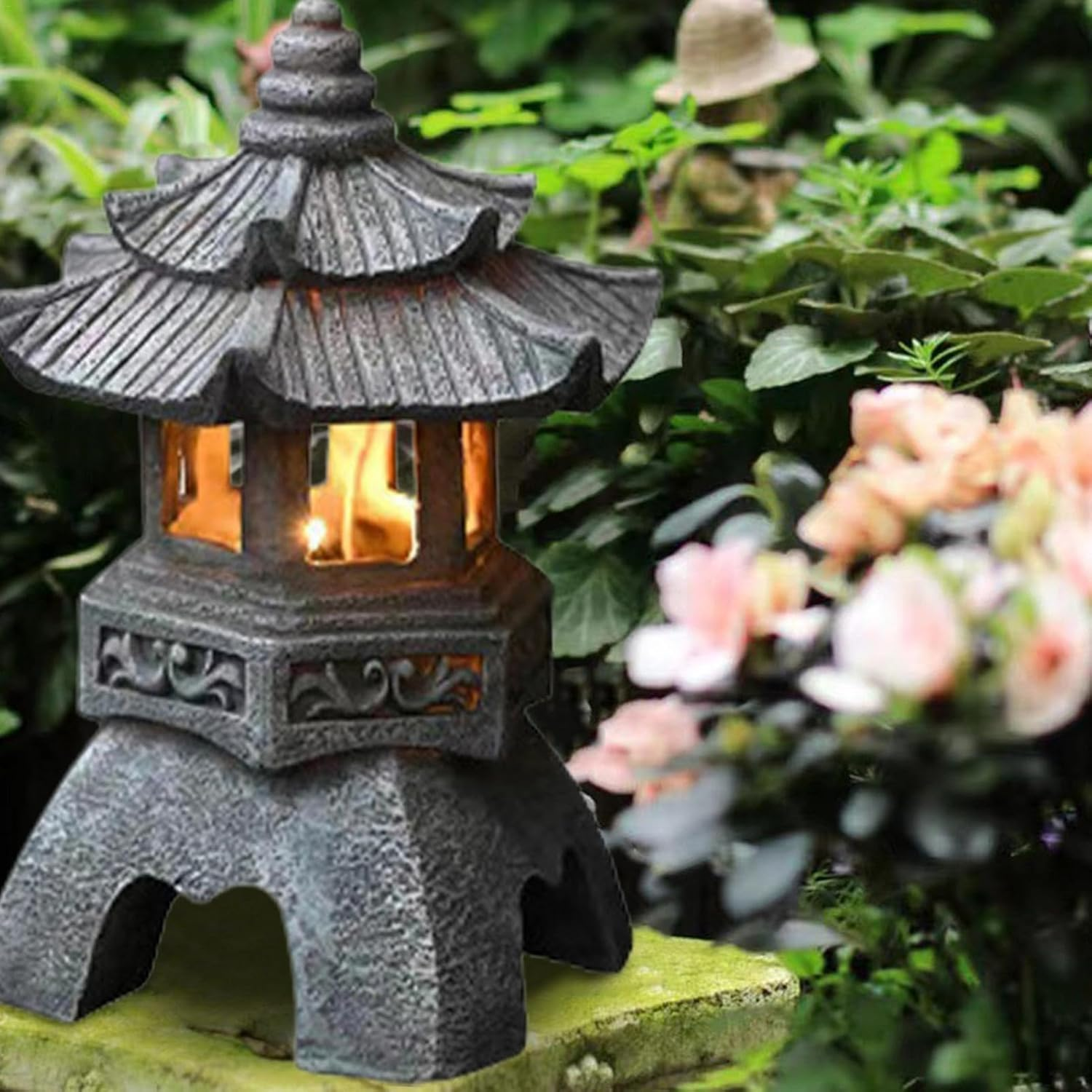 Solar Lantern - Stone Japanese Pagoda Lantern Statue, Solar Powered Yard Lights for Pathway, Court, Front Yard image number 5