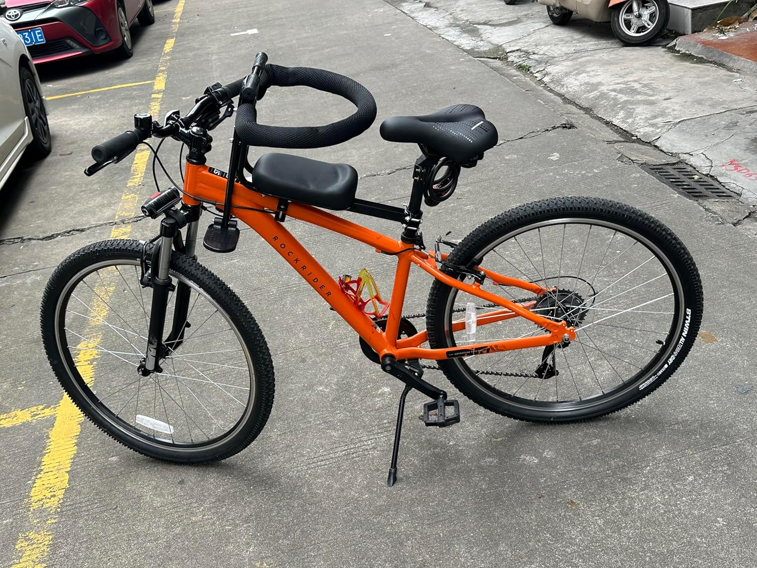 Kids Bike Seat with Safety Guardrail, Detachable Front Mounted Child Bicycle Seats with Foot Pedals for Children 2~5 Years, Compatible with All Adult Mountain Bikes image number 3