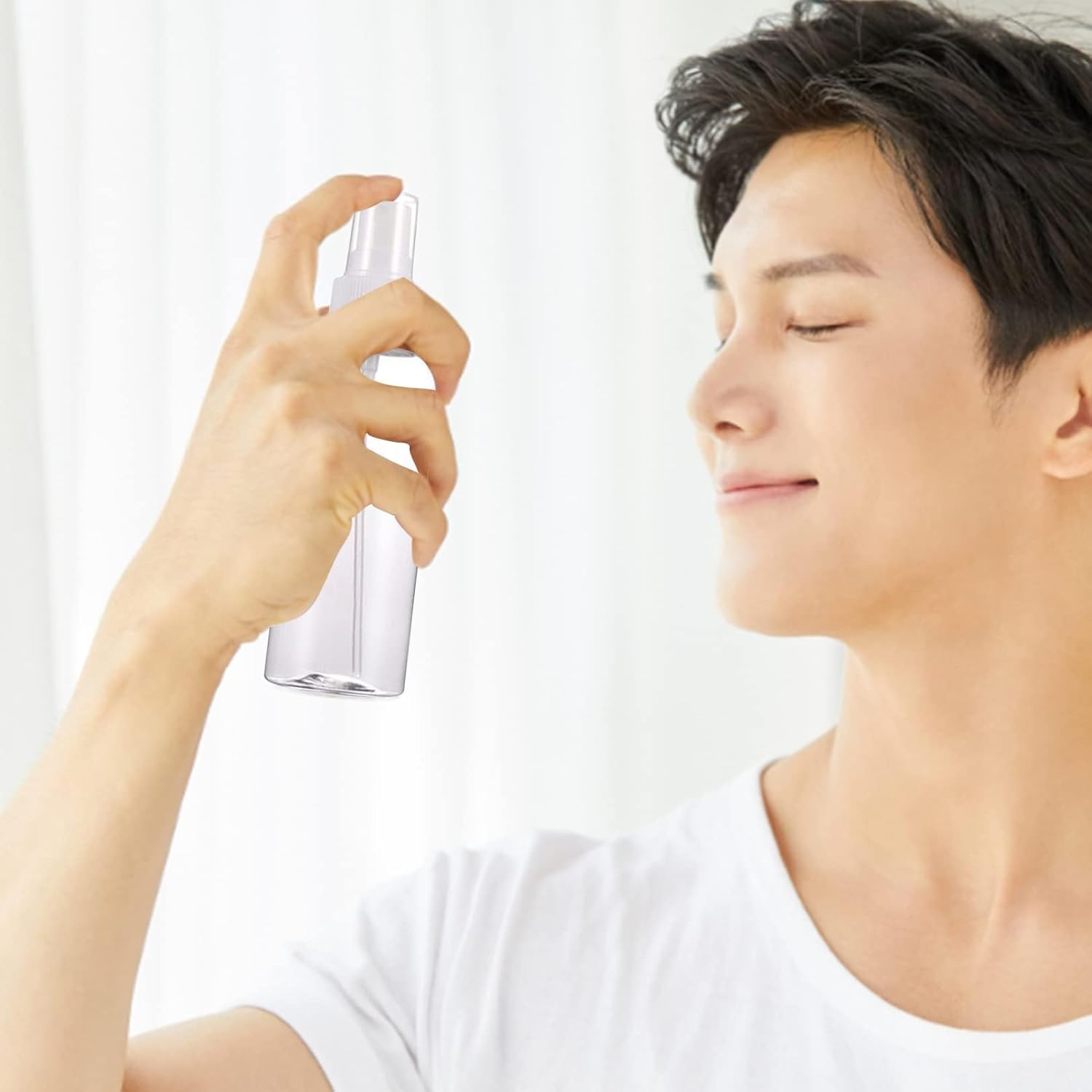 Travel Bottles, 3Pcs Mini Spray Bottles, Atomiser Spray Bottle, Reusable Plastic Mini Travel Sprayer Bottles Set, Small Refillable Containers for Travelling, Cosmetic, Perfume, Essential Oil, 20Ml image number 4