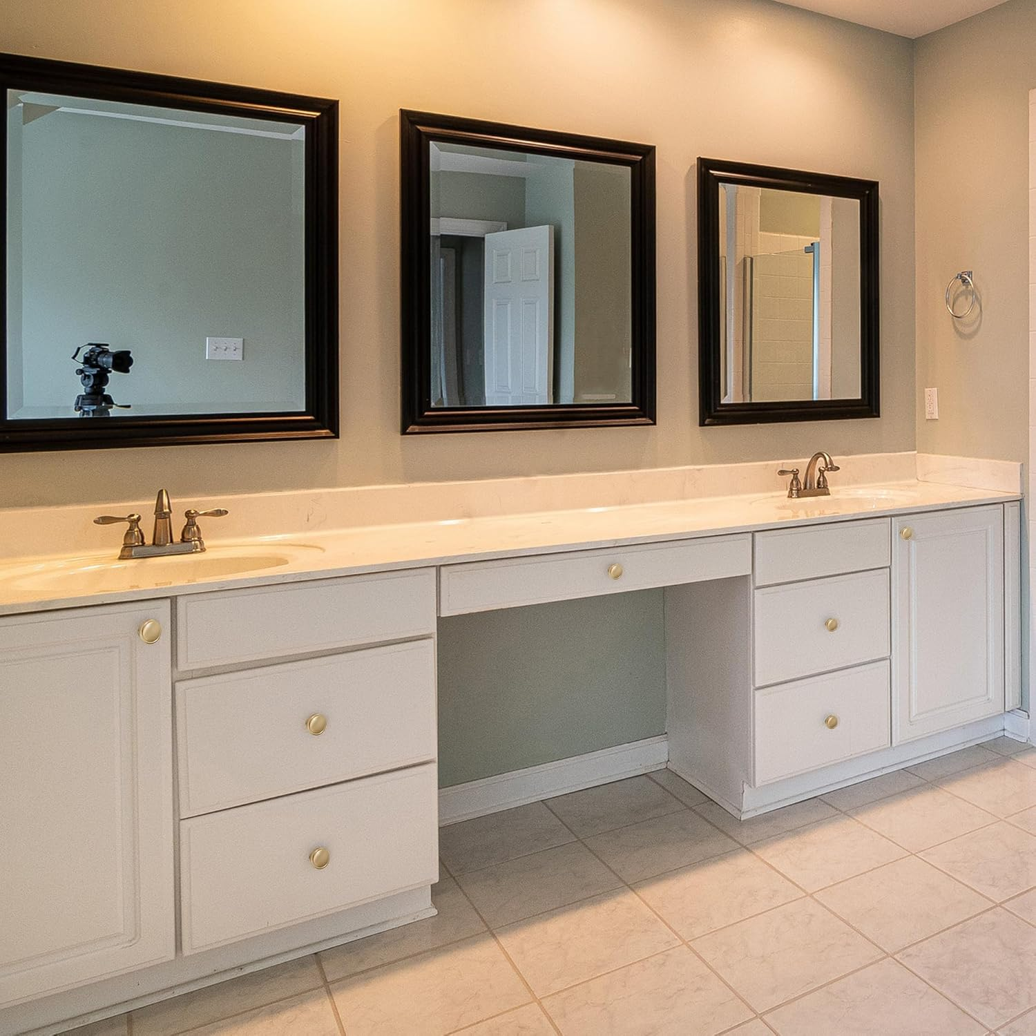 KOPPALIVE 20-Pack Solid Brass Cabinet Knobs, round Gold Knobs for Dresser Drawers, Brushed Brass Dresser Drawer Pulls Handles, Hardware for Kitchen Cabinets, Diameter 1-1/4 Inch image number 4