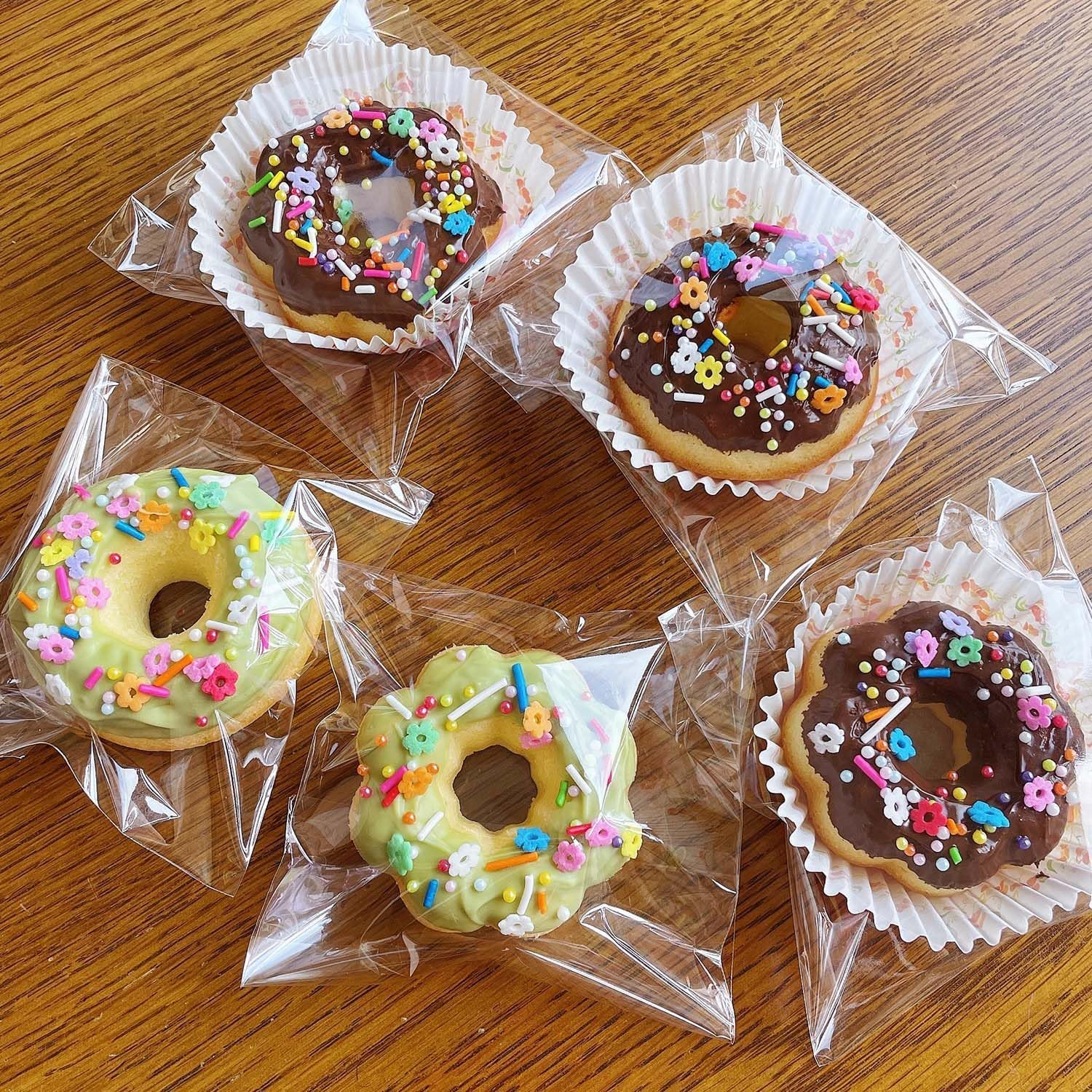 4"X4" Clear Self-Sealing Cellophane Bags, Resealable Treat Bags for Candy Snack Cookies, Baked Food and Party Favors, Cookie Bag for Gift Giving Bakery Cook Gift Wrapping(4X4 Inch (Pack of 200))