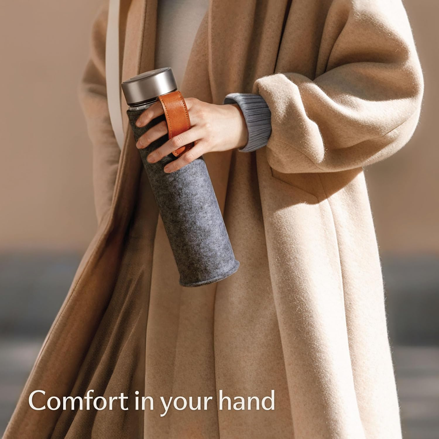 Cosumy Tea Bottle with Strainer to Go 500 Ml - Double-Walled Glass with Felt Bag - Heat Resistant - Leak-Proof - Dishwasher Safe - (Anthracite) - Charcoal image number 4