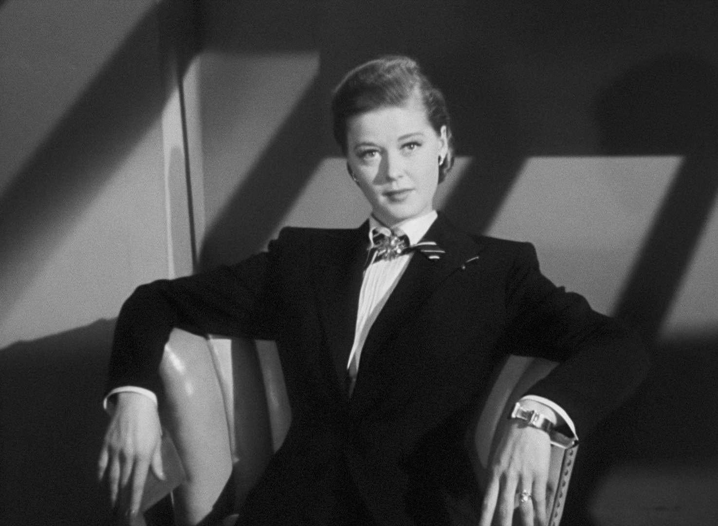 Nightmare Alley (The Criterion Collection) [Blu-Ray] image number 1