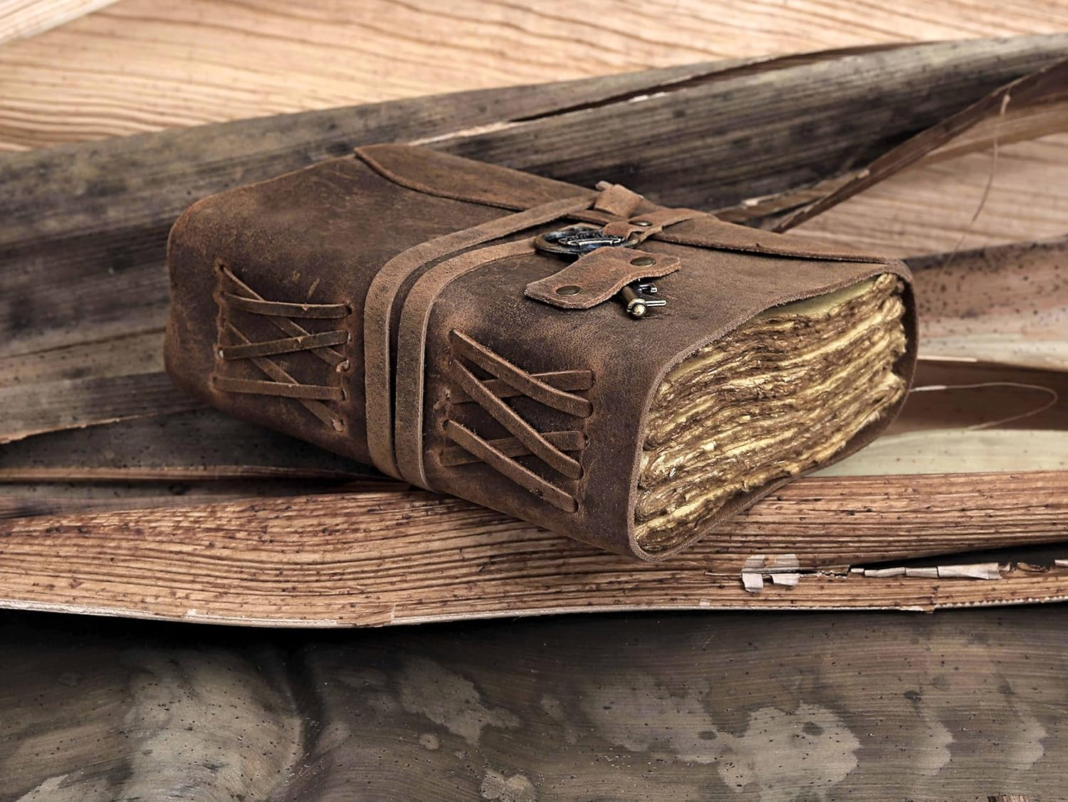 Cuero Vintage Leather Journal Bound Diary Vintage Brown 5 X 7 Inch image number 5