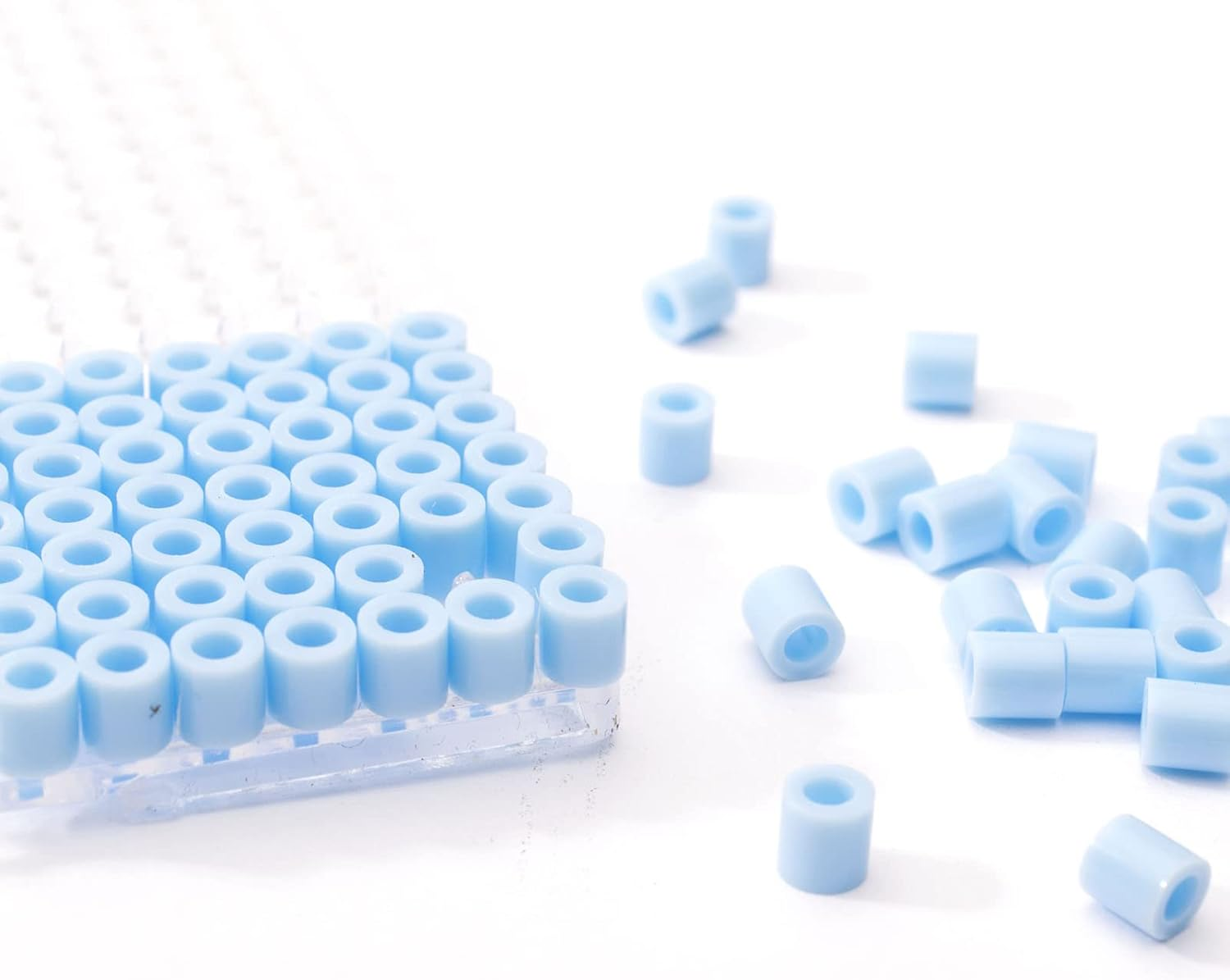 Vaessen Creative Fuse Beads, Light Blue, Set of 1100 Pieces for DIY Crafts with Kids, Making Jewelry, Homemade Decorations and Other Crafty Ideas, 5Mm