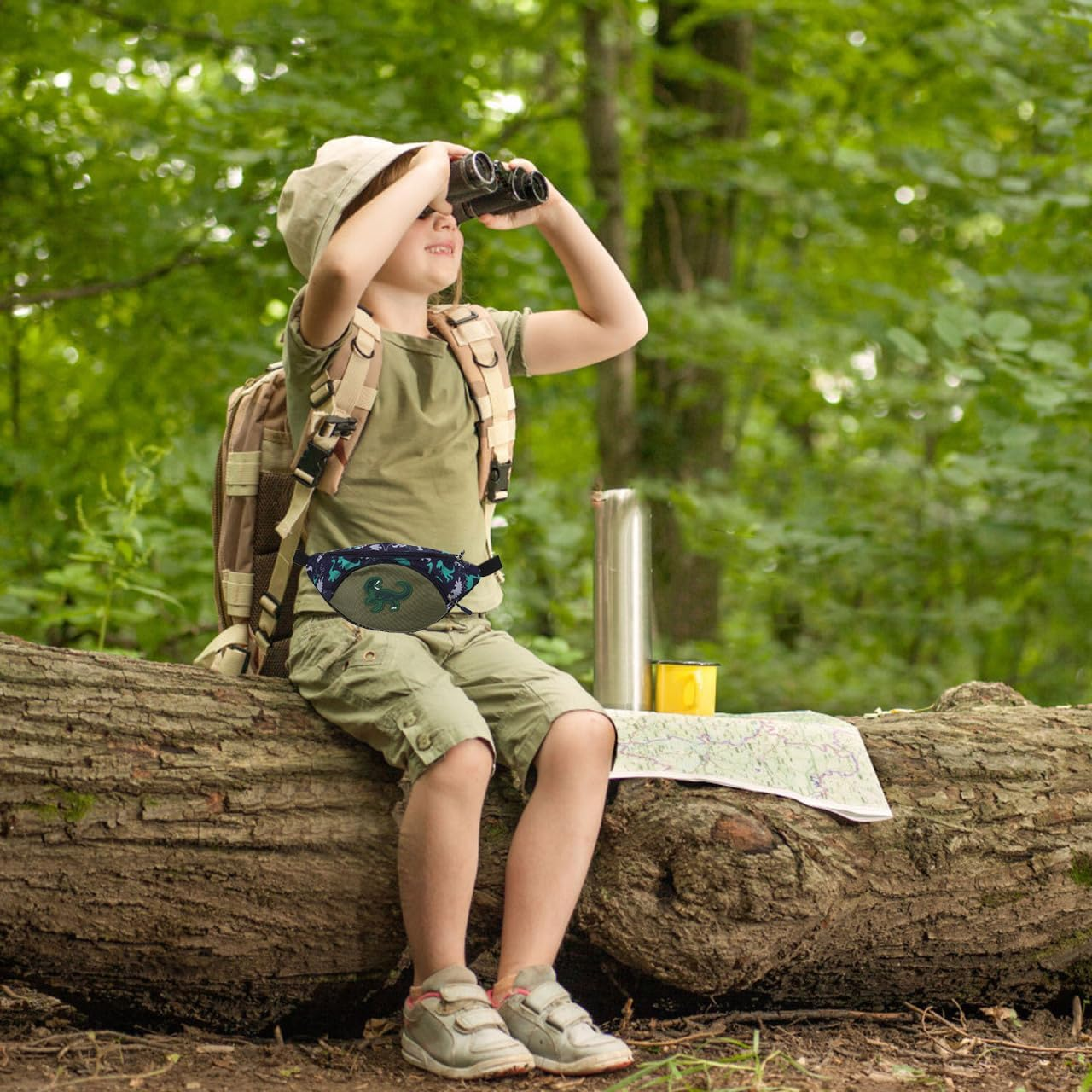 Kichvoe Dinosaur Waist Pack for Kids Adjustable Crossbody Chest Pouch Lightweight Portable Shoulder Bag for Children Outdoor Activities Travel and School Green image number 5