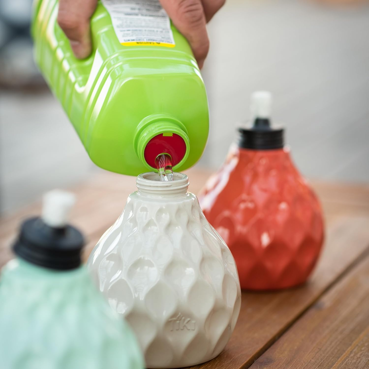 TIKI Clean Burn Torch Fuel, 50Oz, Smokeless & Low-Soot Citronella Fuel, Mosquito Repellent, Plant-Based Torch Fuel for Outdoor, Patio, Garden & Backyard Torches image number 3