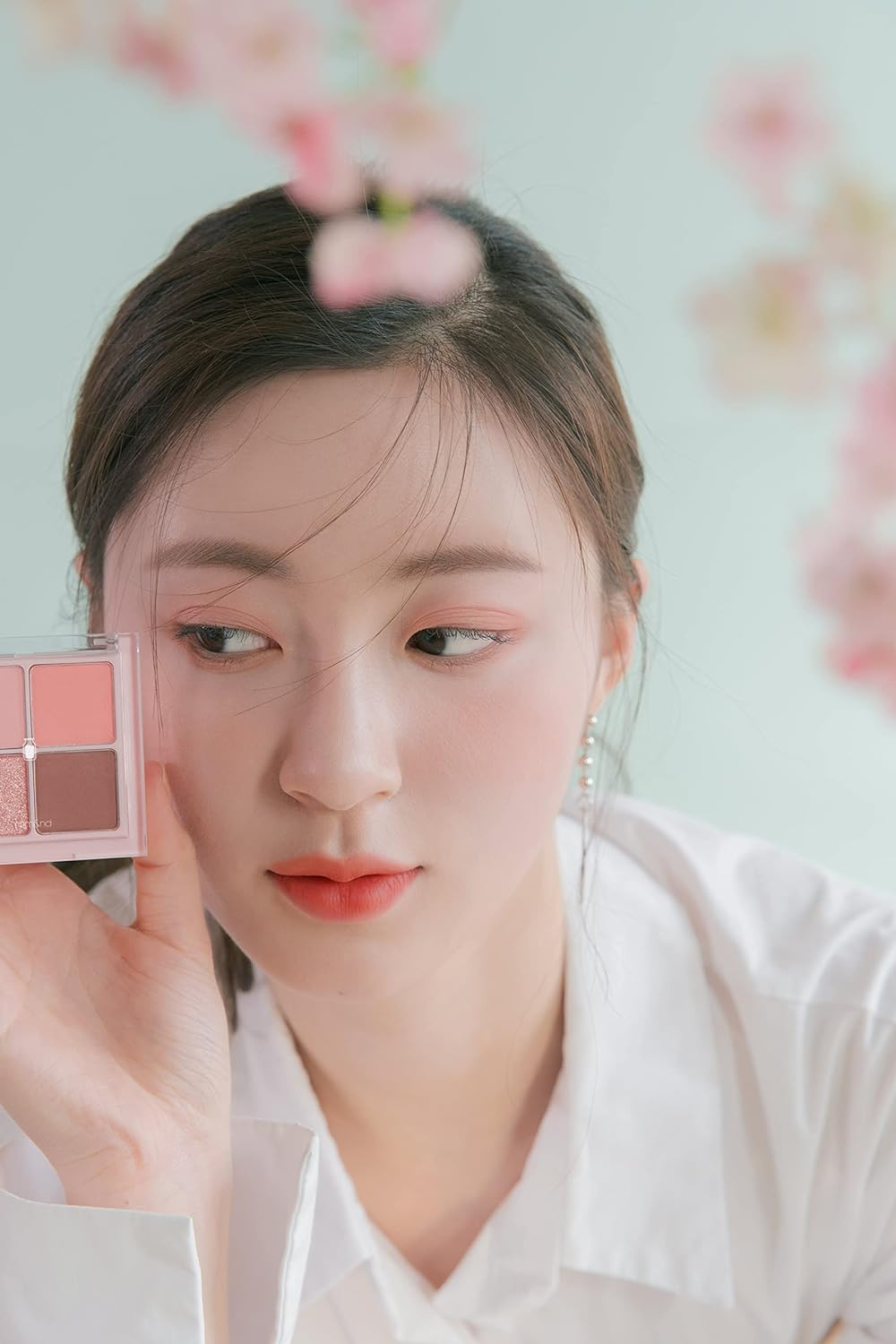 ROMAND Better than Eyes Milk Series 2 Types Eye Shadow (W02 DRY PEACH BLOSSOM)