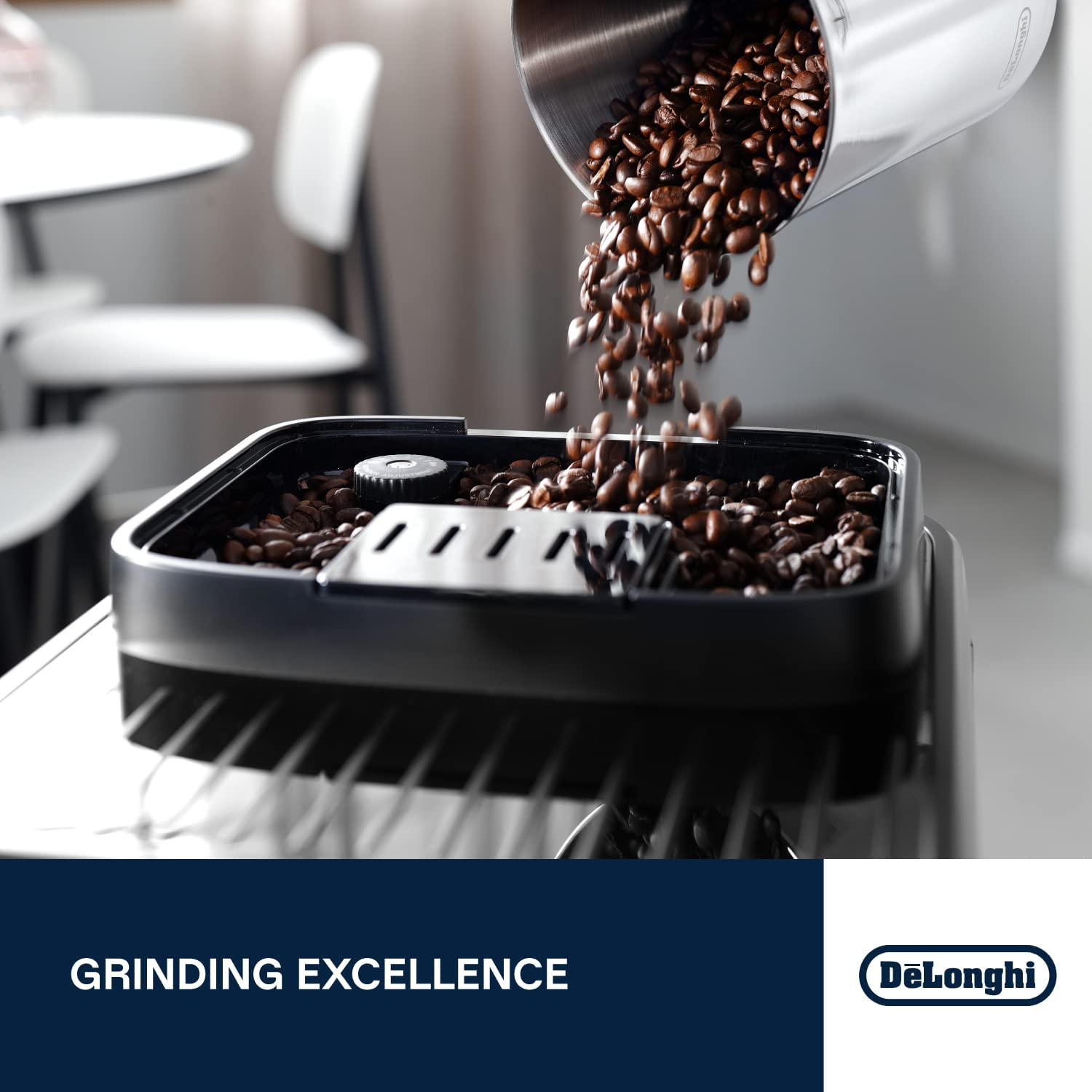 De'Longhi Magnifica Evo, Fully Automatic Coffee and Cappuccino Machine, 5 Recipes, ECAM290.​31.​SB, Silver & Black image number 3