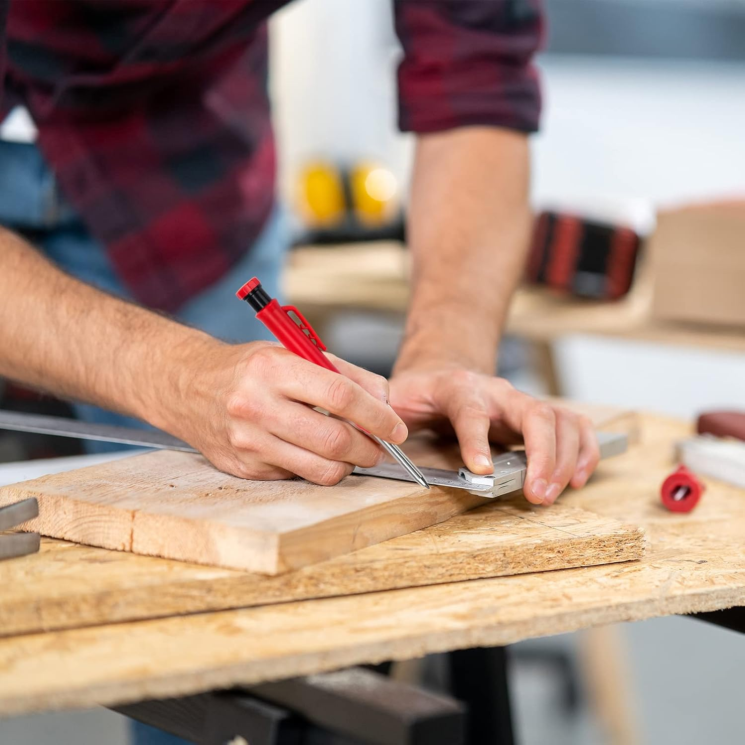 Coolrunner 1Pcs Carpenter Pencils, Mechanical Construction Pencil with Built-In Sharpener Long Nose Deep Hole Woodworking Pencils with 1 Boxes of Spare Refills Perfect for Deep Hole Marking (Red) image number 3