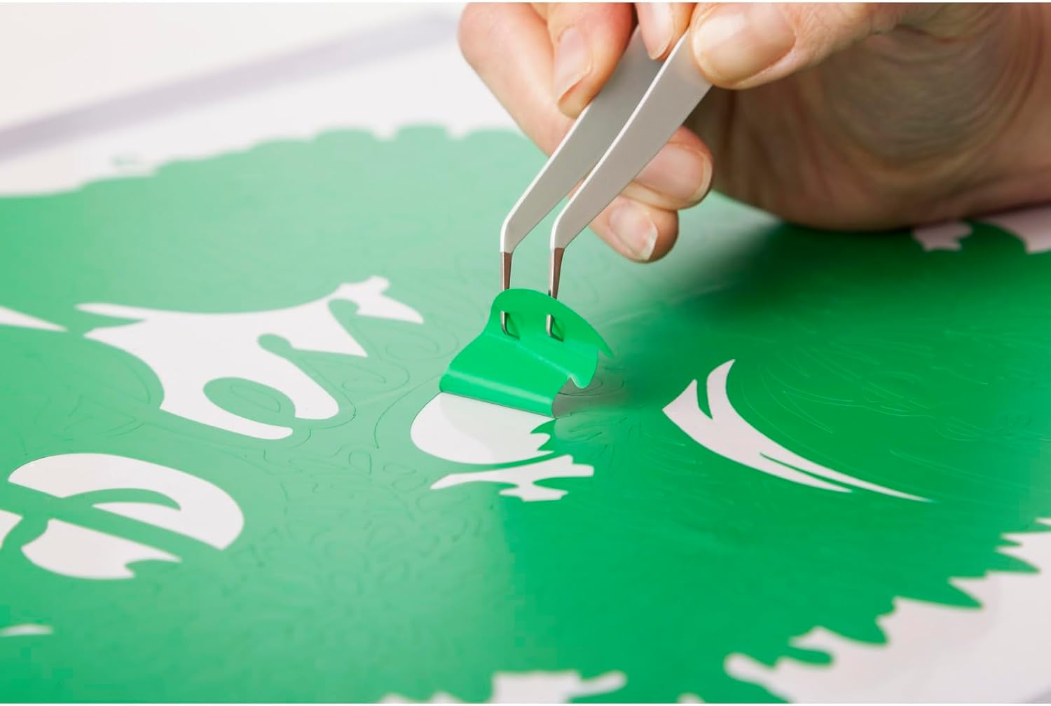 Cricut Basic Tool Set - 5-Piece Precision Tool Kit for Crafting and Diys, Perfect for Vinyl, Paper & Iron-On Projects, Great Companion for Cricut Cutting Machines, Gray - Grey image number 6