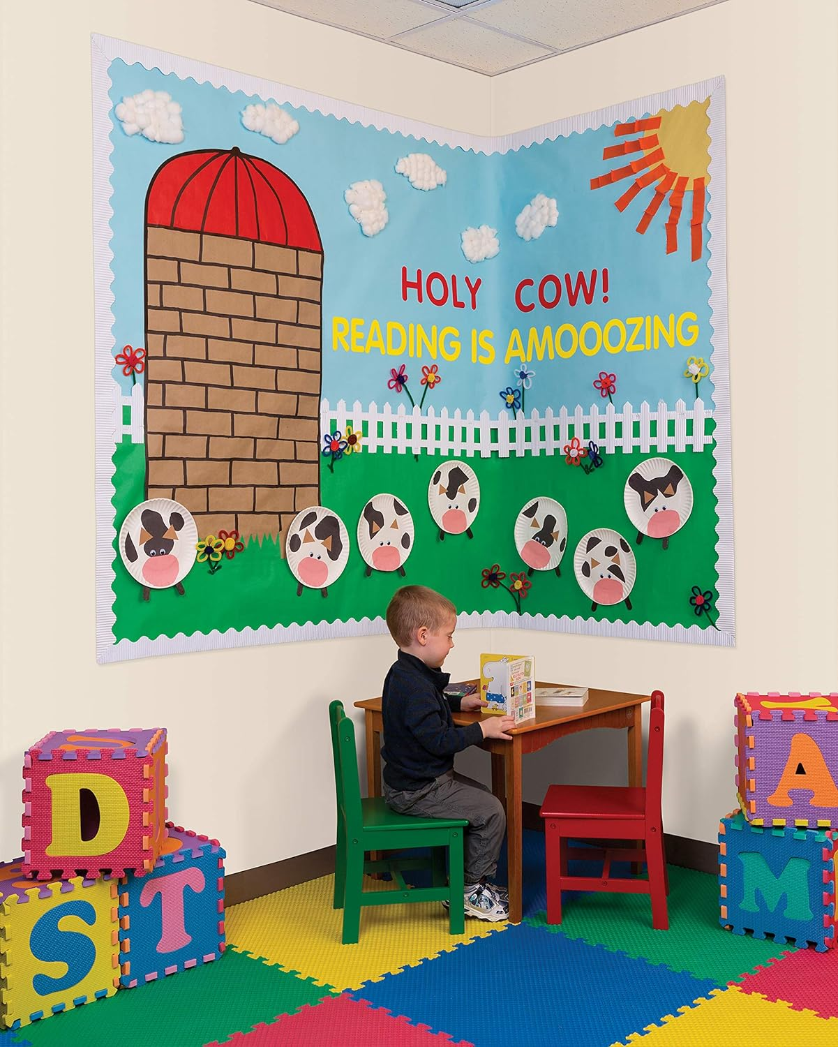 Bordette Scalloped Decorative Border P37144, 2-1/4" X 50', Emerald, 1 Roll image number 1