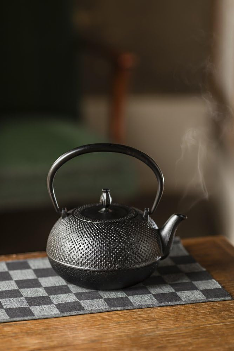 Ikenaga Iron Works Nambu Pot, Made in Japan, Kettle, 1.4 L., Compatible with Induction and Gas Fires, Tea Cupter, Iron Supplement, Rare image number 2